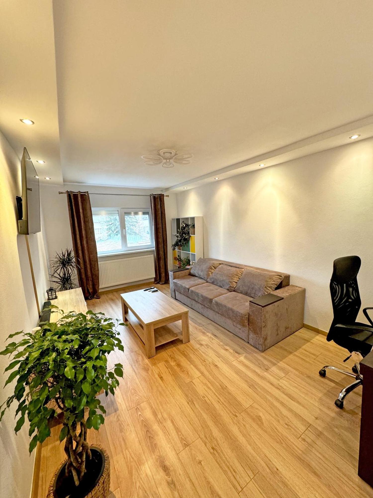 Ultracentral Apartment Târgu Jiu Exteriör bild